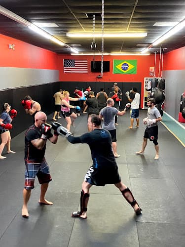 Carlson Gracie JiuJitsu Hot Box MMA - Muay Thai Gym