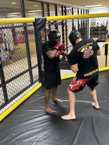 2KnuckleSports MMA & Fitness - VA - Muay Thai Gym