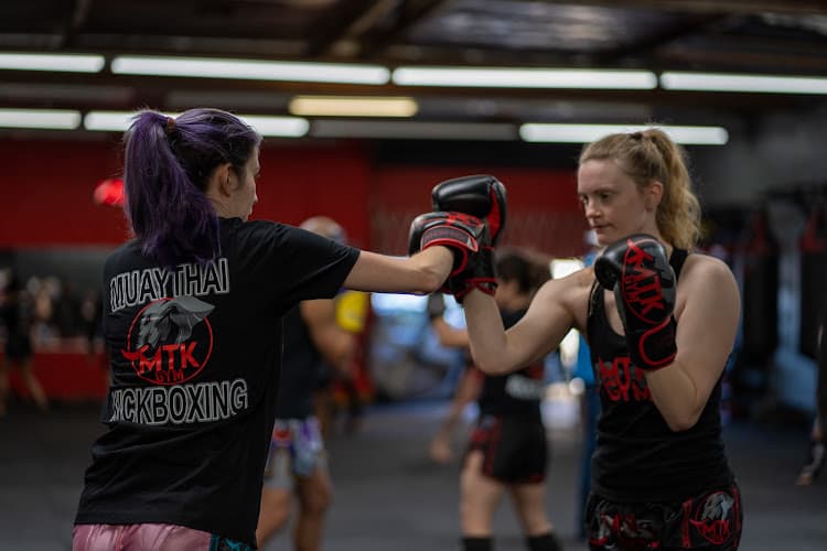 Muay Thai Kickboxing Gym - Muay Thai Gym