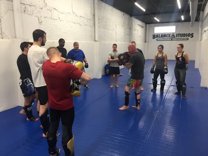 Balance Studios HQ: Gracie Jiu-Jitsu & Muay Thai - Muay Thai Gym