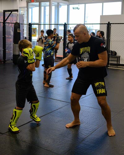 Evolucao Thai BJJ & MMA School - Muay Thai Gym