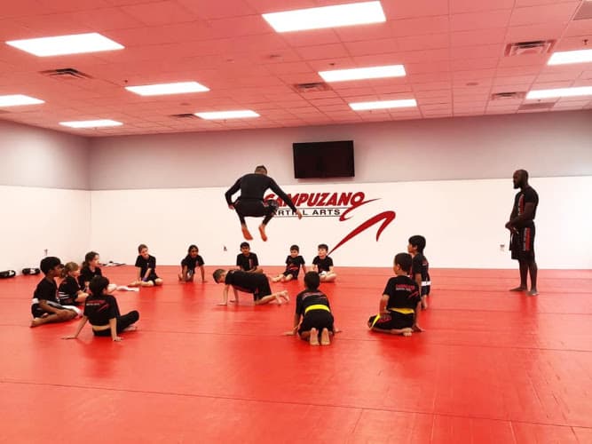 Campuzano MMA - Muay Thai Gym